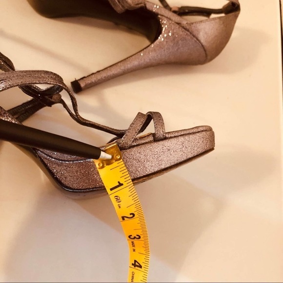 Stuart Weitzman T-Strap Platform Metallic Glitter Strappy Heels 8.5 Event - Picture 9 of 12